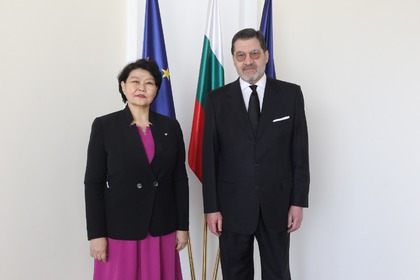 Заместник-министър Василий Такев прие копия на акредитивните писма на посланика на Монголия 